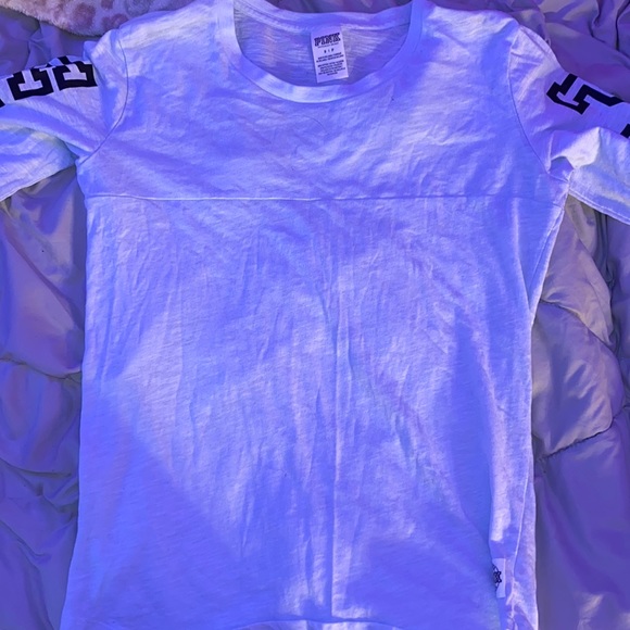 VS pink long sleeve - Picture 1 of 3